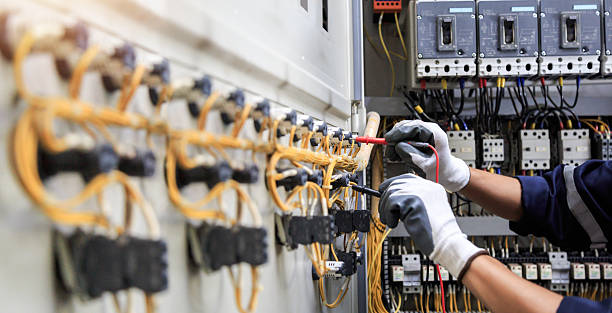 Professional Electrician technician working in Tilton Northfield, NH